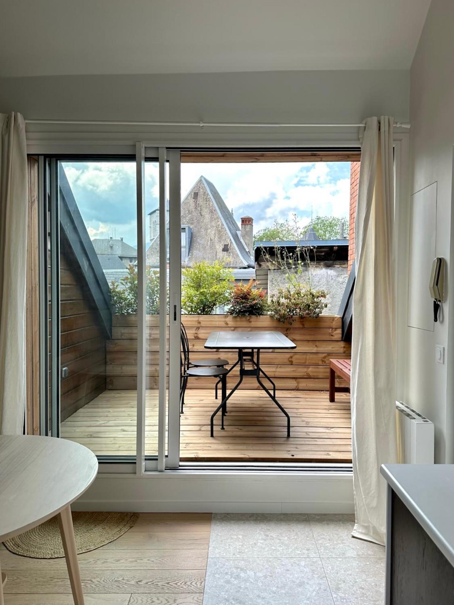 Appartement Ecrin De Calme Avec Terrasse à Chambéry Extérieur photo